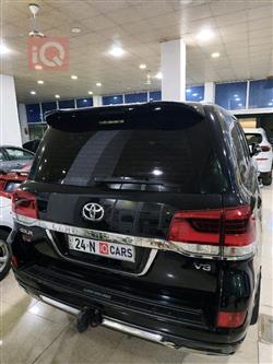 تويوتا لاندكروزر